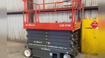 Skyjack SJIII4740 45ft Platform Scissor Lift