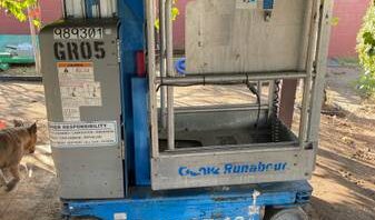 Genie GR-12 Personal Vertical 12ft Scissor Lift